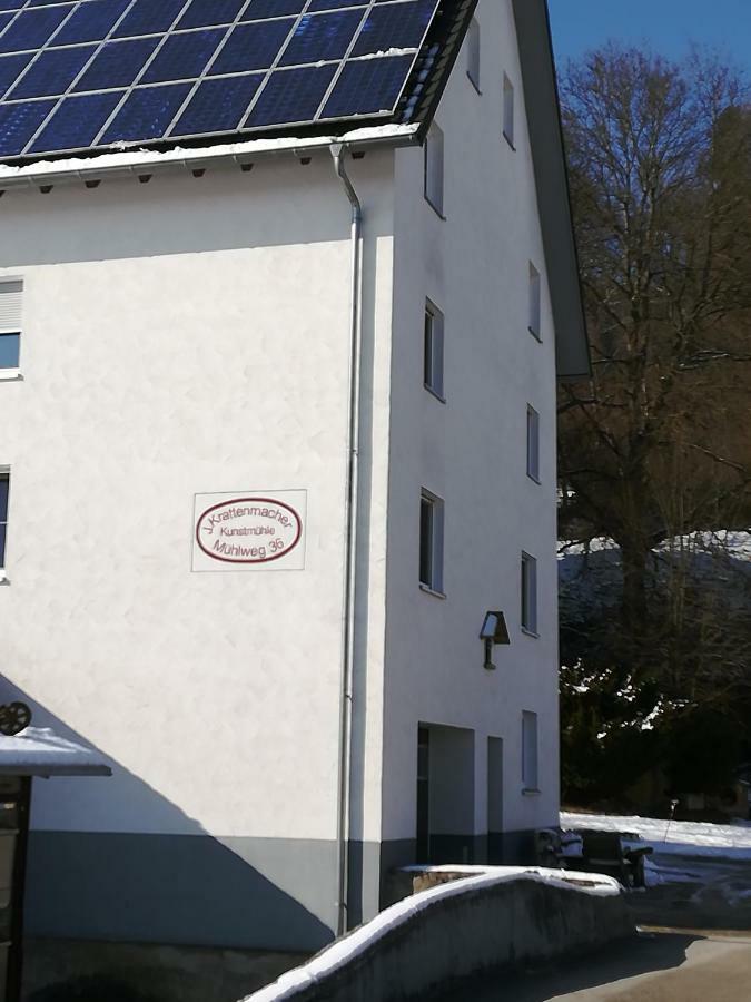 Hotel Sonnige Zimmer Eberhardzell Exterior foto